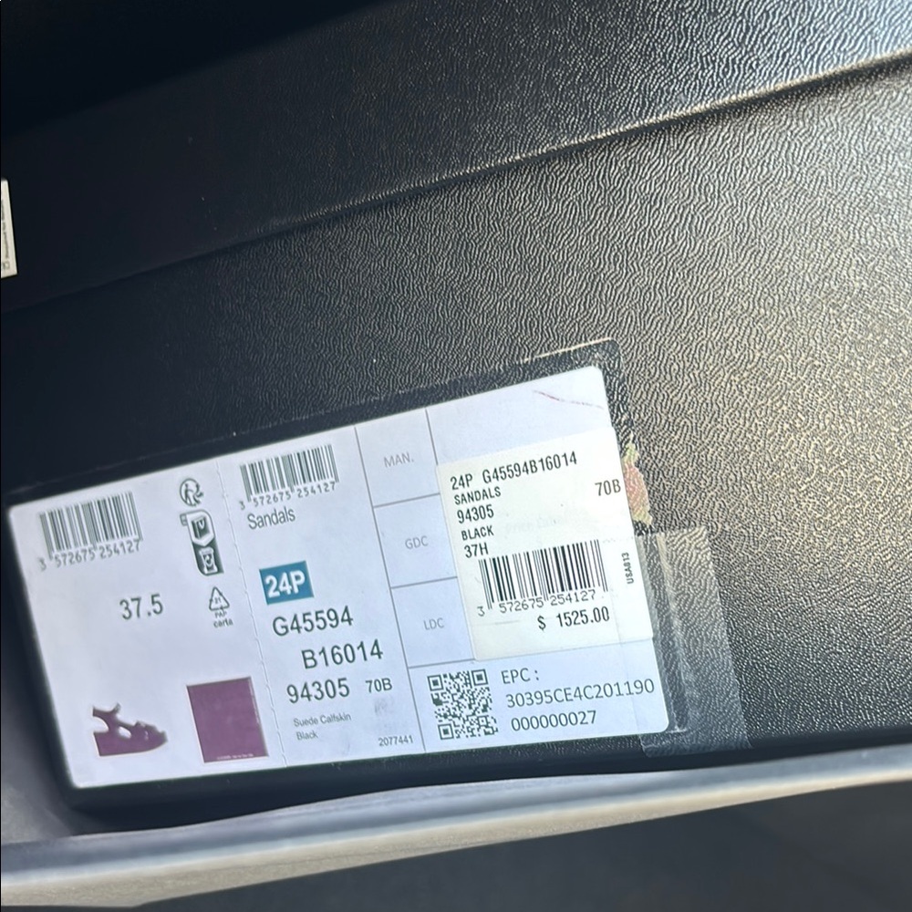 CHANEL Black Platform Sandals with Luxe Straps - Picture 2 of 2